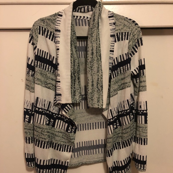 Sweater - Picture 5 of 5